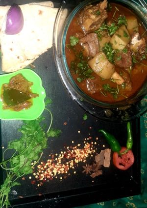 A picture of Lauki gosht ka salan.