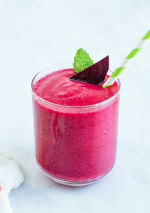 A picture of Pink beetroot smoothie.
