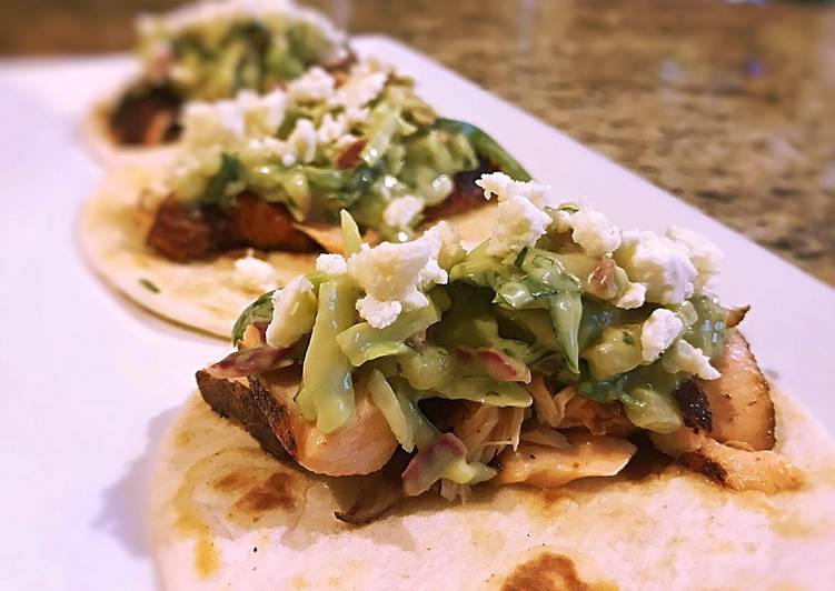 Recipe of Quick Blackened salmon tacos with Spicy Avocado pear slaw