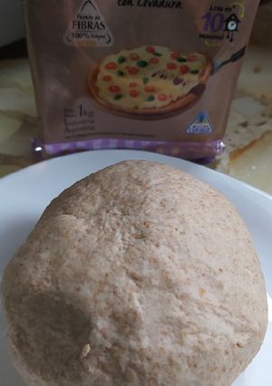 Una foto de Masa para Pizza con Harina Integral Pureza con Levadura