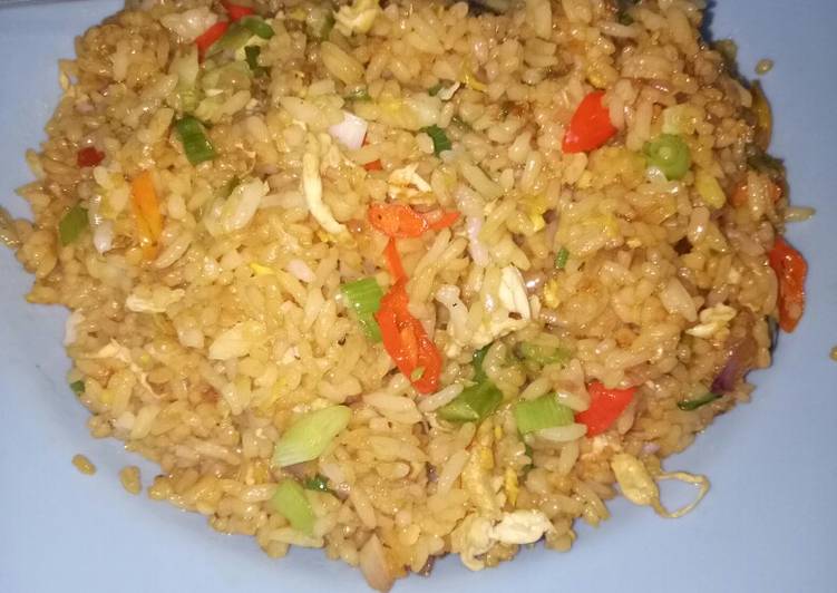 Nasi goreng bumbu iris (no ulek)