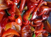 Una foto de la receta de morron al escabeche