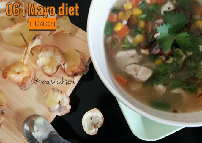 Mayo day 6 - lunch | sup ayam keripik kentang