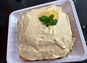 Una foto de Panqué con crema de queso y limoncello