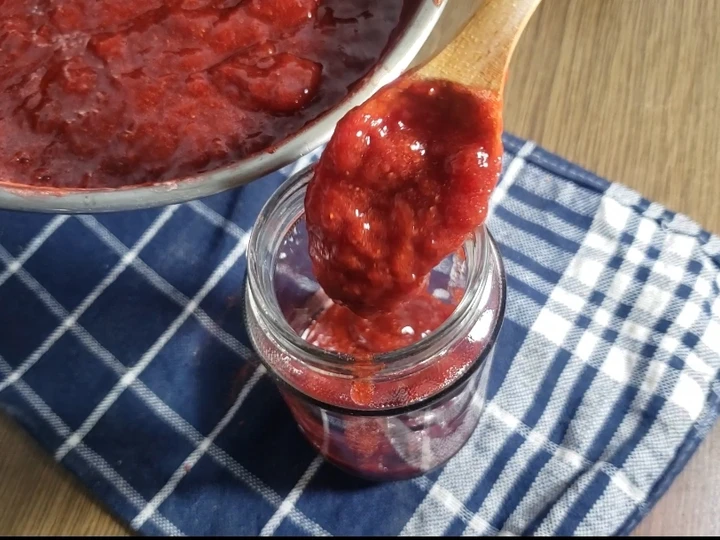 Cara Mudah Membuat Resep Selai Strawberry yang Bisa Manjain Lidah Anti Ribet, Uenak Banget