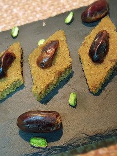 A picture of Daliya and Dates katli.