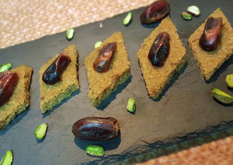 Recipe of Award-winning Daliya and Dates katli
