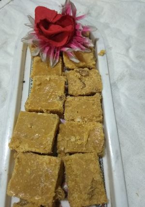 A picture of Besan ki Burfi.