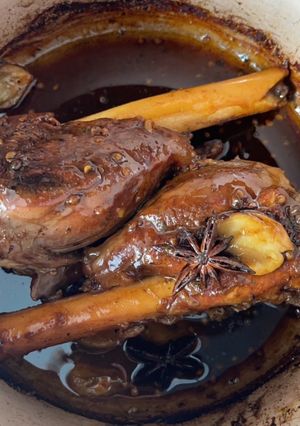 A picture of Red Wine Lamb shank.
