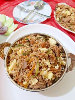 চিকেন ফ্রাইড রাইস (Chicken fried rice recipe in Bengali) রেসিপির প্রধান ছবি
