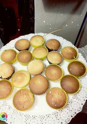 Una foto de Muffins de miel rellenos de dulce de leche.🍯