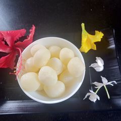 Sponge Rasgulla A picture of Sponge Rasgulla.