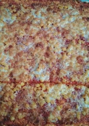 Pizza It's Us Miklos Universal lisztből recept fotója