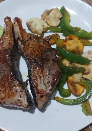 Foto resep Tuna steak with Italian herbs