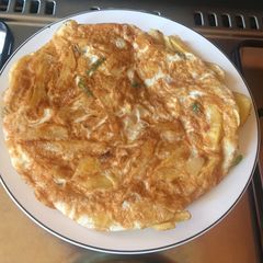 A picture of Chips with eggs (version 2).
