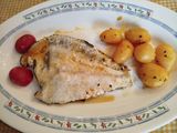 Filetes de Rodaballo al horno con papas cocidas