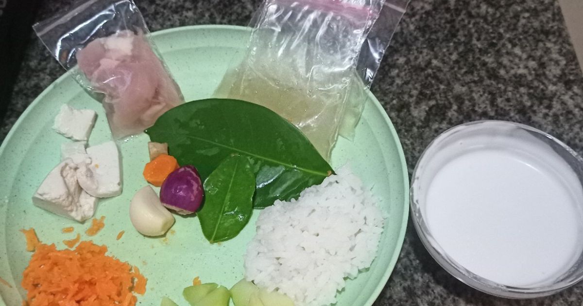 Bubur soto ayam wortel tahu. MPASI 6 bulan+