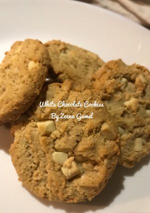 A picture of White chocolate cookies.