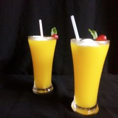 A picture of Homemade mango frooti.