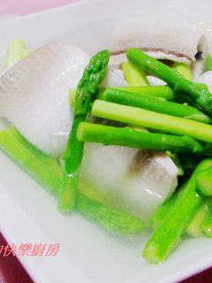 虱目魚肚蘆筍湯 的食譜成品照片