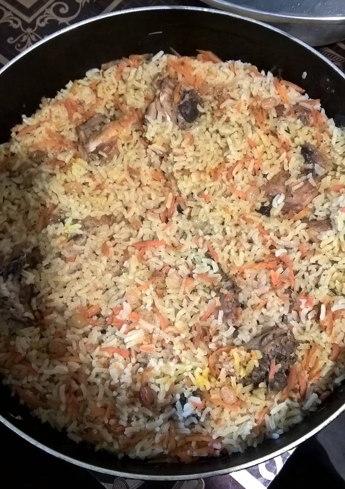 Плов с изюмом
