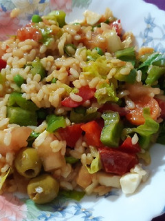 Una foto de Ensalada de arroz con toque de soja