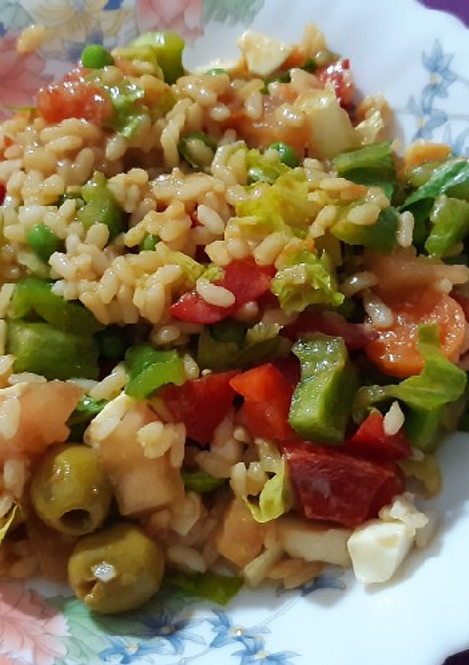 Una foto de Ensalada de arroz con toque de soja