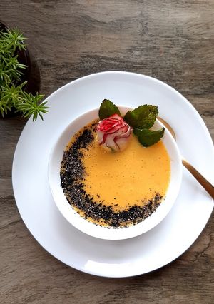 A picture of Mango ginger turmeric smoothie.