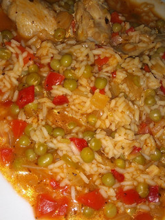 Una foto de Guiso de arroz con pollo