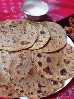 थेपला (Thepla recipe in Hindi) रेसिपी मुख्य फोटो
