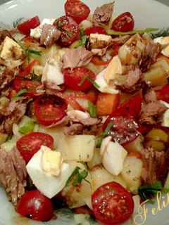 Una foto de Ensalada campera con ventresca