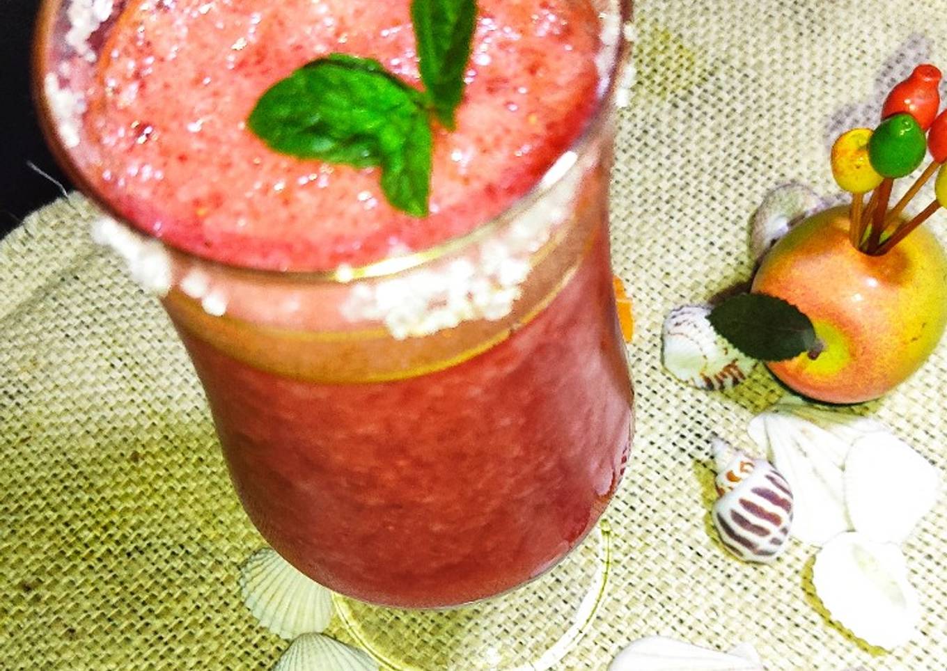 Strawberry Mint Margarita 🍓🍓🍹🍹