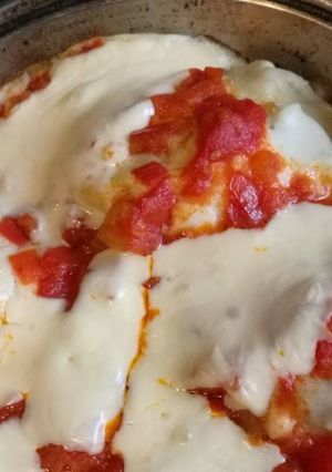 Una foto de Crêpes de pollo y hongos con salsa mixta