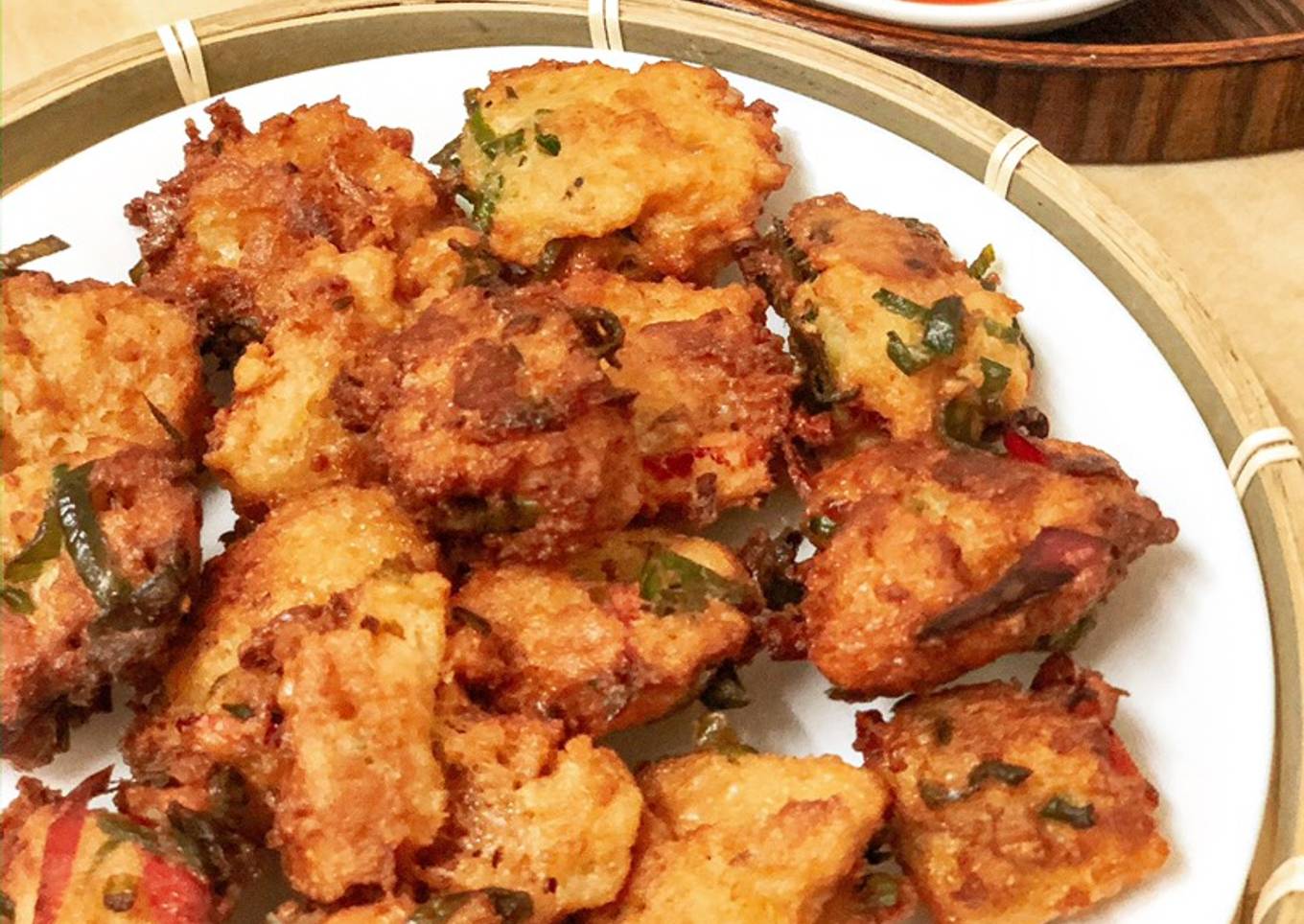 Tsekodok Stuffed Bread