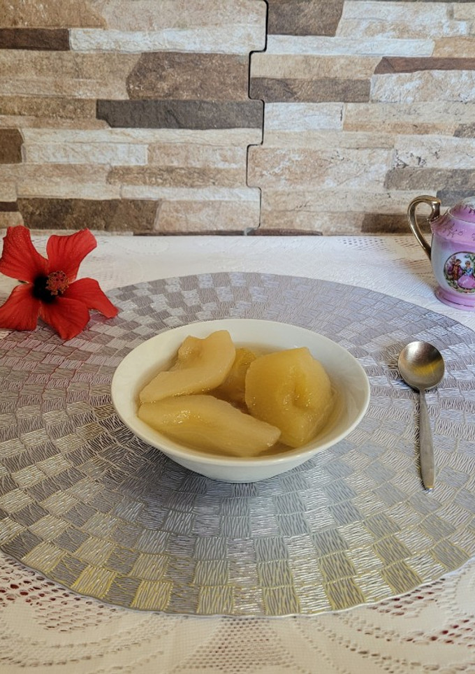 Una foto de Compota de pera y manzana con miel