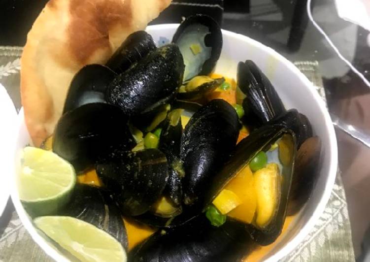 Master The Art Of Curry Mussels