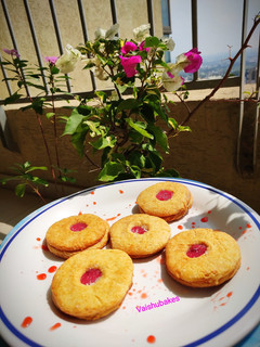 A picture of Jam Filled Linzer Cookies.
