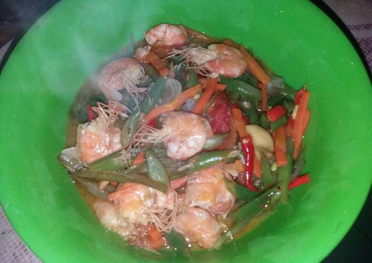 Tumis buncis wortel pedas manis