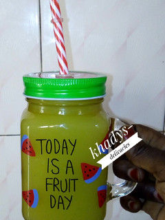 A picture of Cucumber and Apple drink.