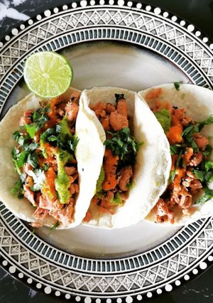 A picture of Tuna Tacos Carnitas Style.