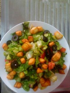 صورة لوصفة سلطه خضار بالجبنه المقليه