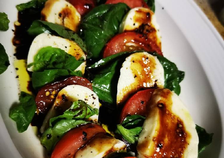 Step-by-Step Guide to Make Ultimate Caprese Salad🇮🇹