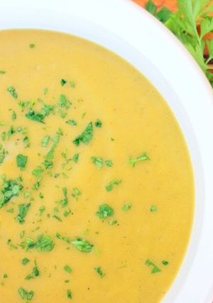A picture of Roasted garlic and vegetable soup.
