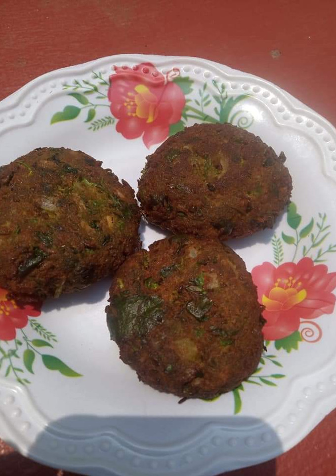 ஆலு மட்டர் டிக்கி செய்முறை முக்கிய புகைப்படம்