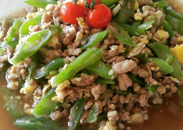 Langkah Mudah untuk meracik Cah buncis daging ayam ketogenic yang nikmat