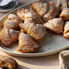 A picture of Sfogliatelle.