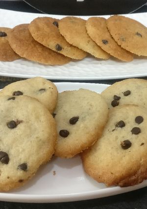 A picture of Chocochip Cookies.