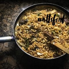 A picture of One pot hot macaroni.