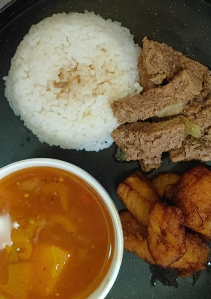 Una foto de Bistec encebollado