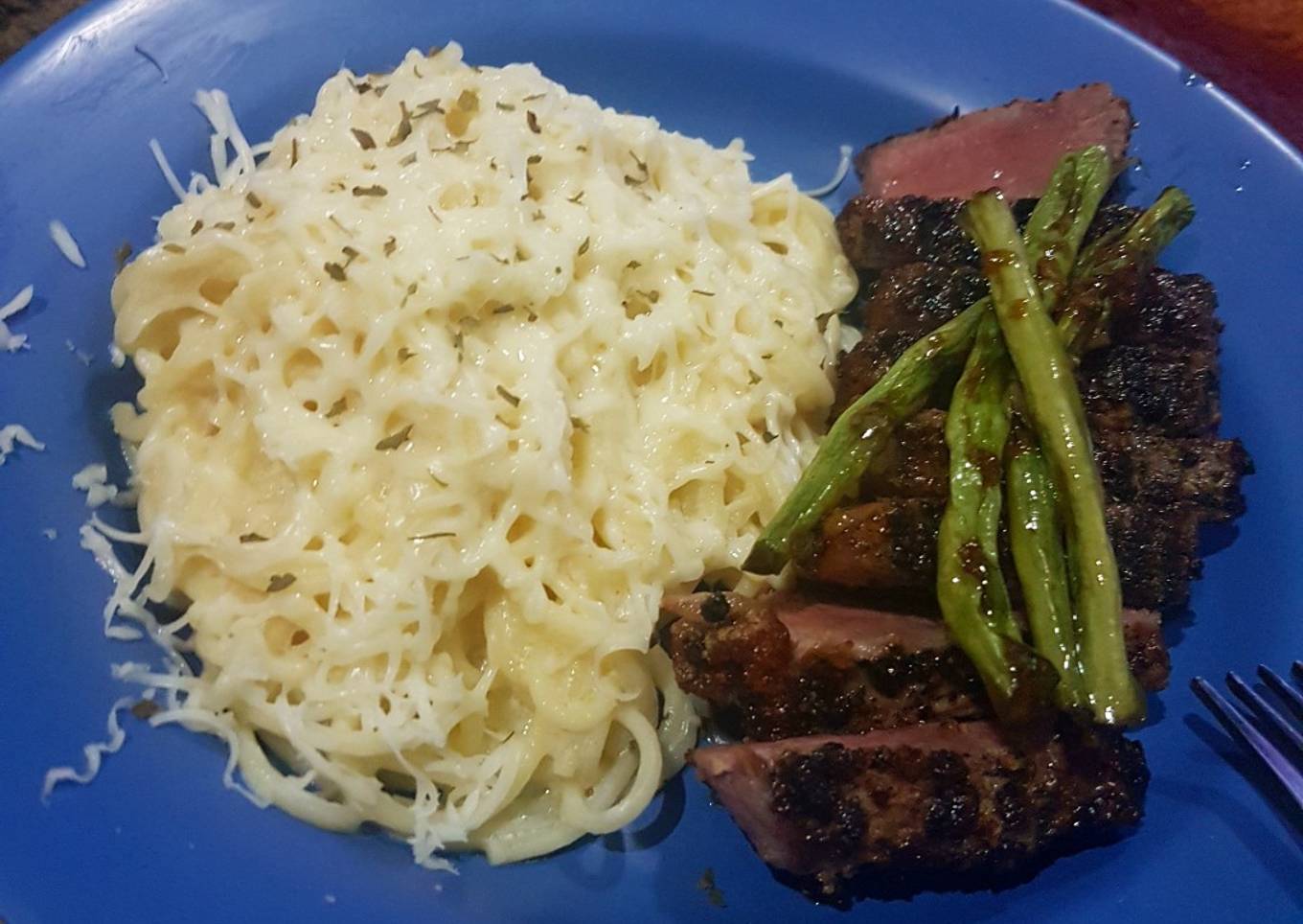 Pepper Steak with Creamy Pasta